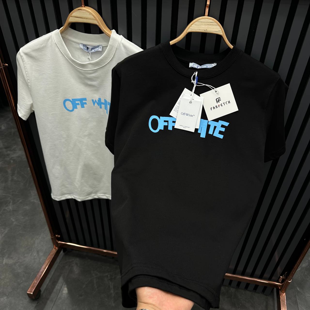 Off - White Κοντομάνικο T-Shirt σε λευκό χρώμα - 1003