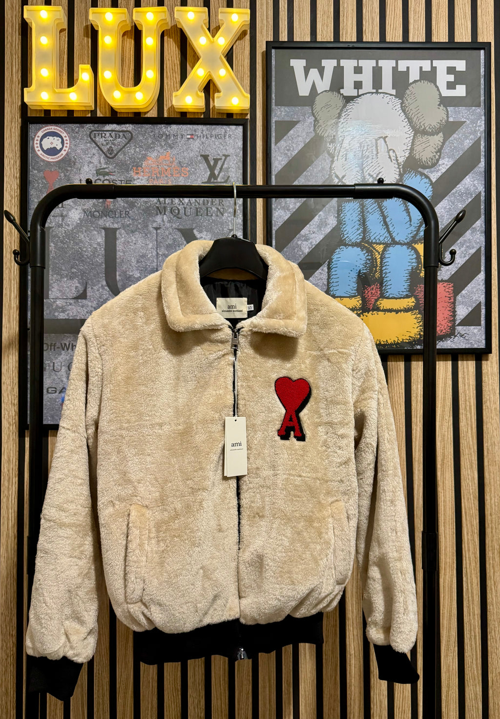 Ami Unisex Μπεζ Γούνινο Μπουφάν - 8001