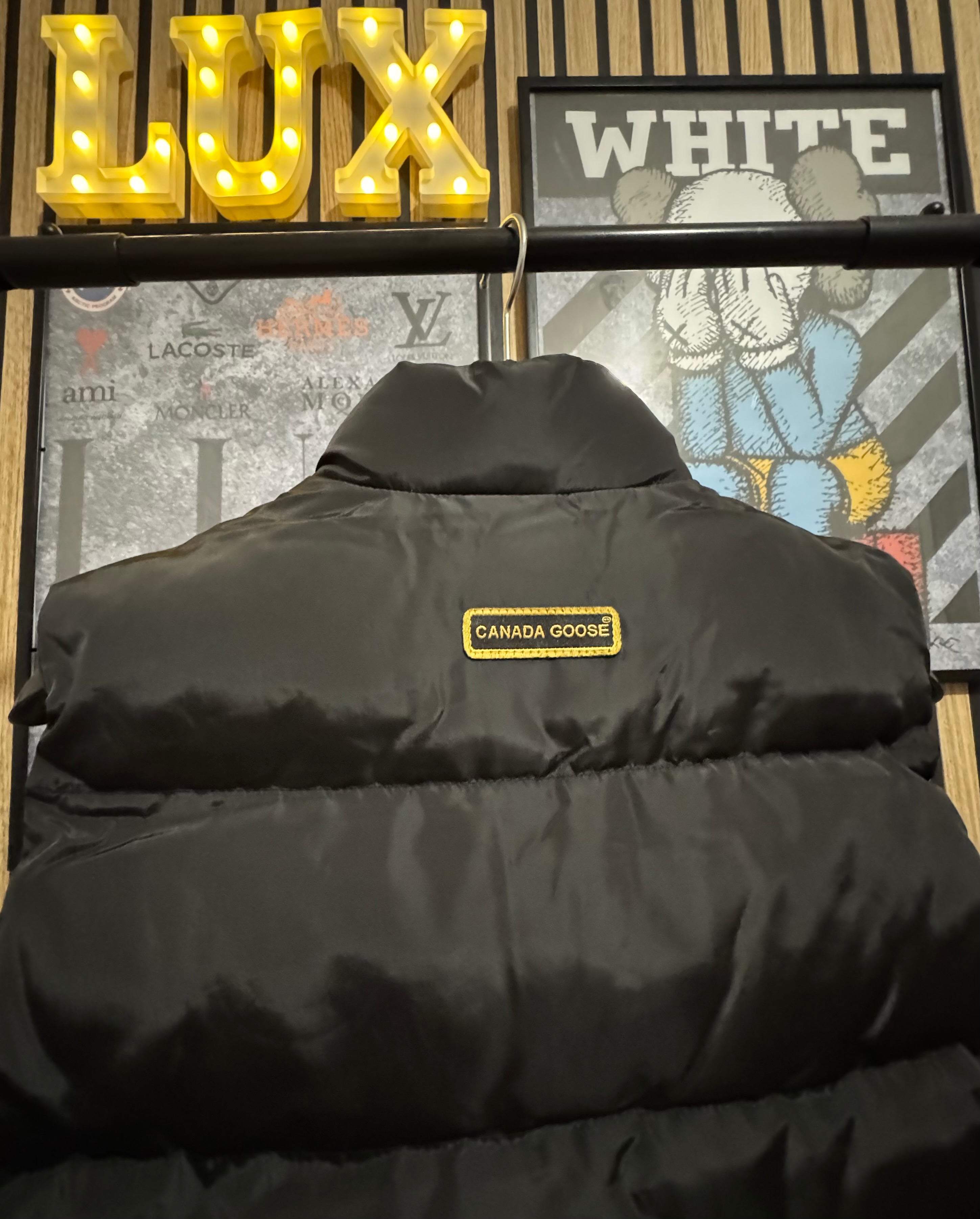 Canada Goose Μαύρο Αμάνικο - 9001