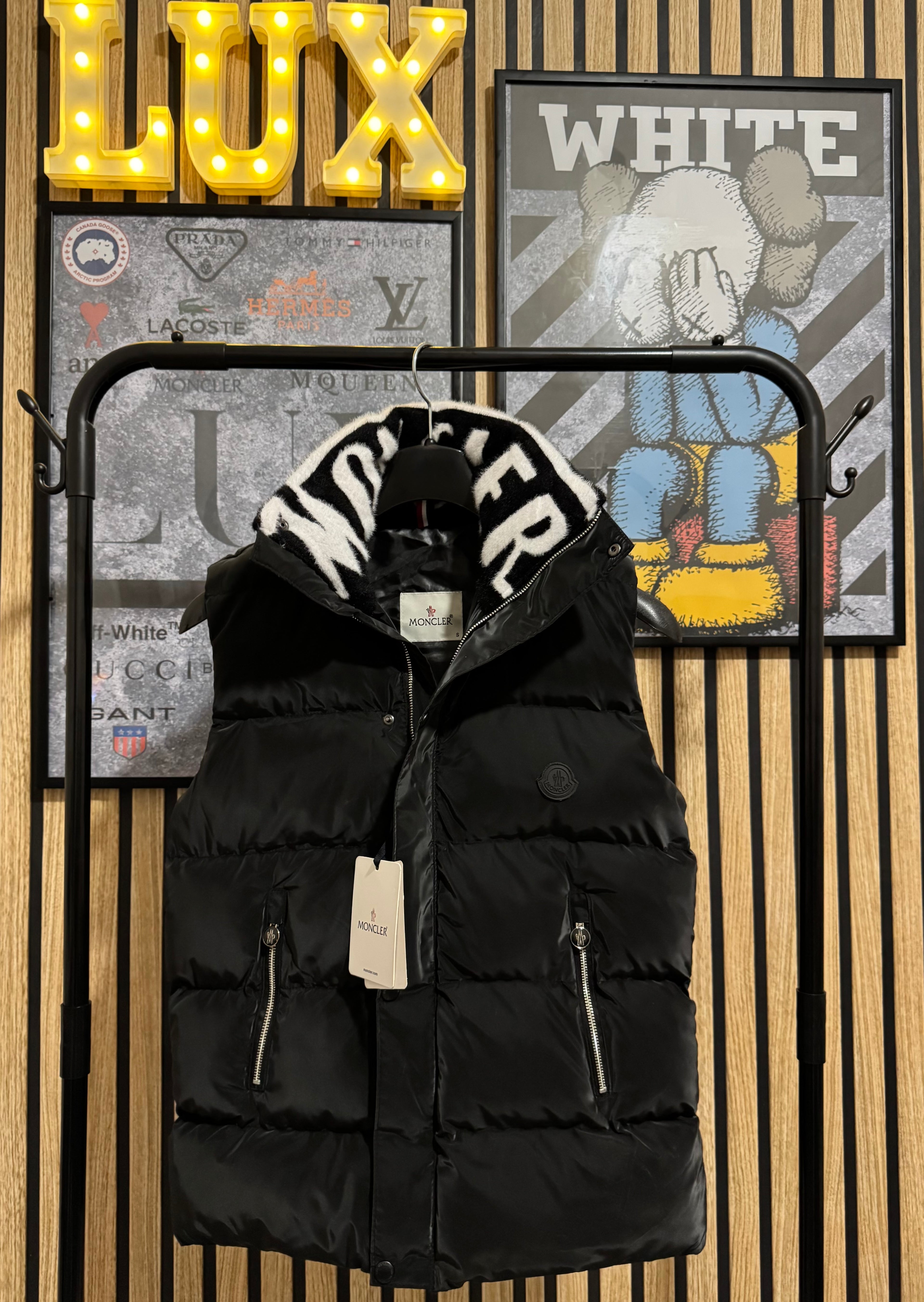 Moncler Μαύρο Αμάνικο - 9002