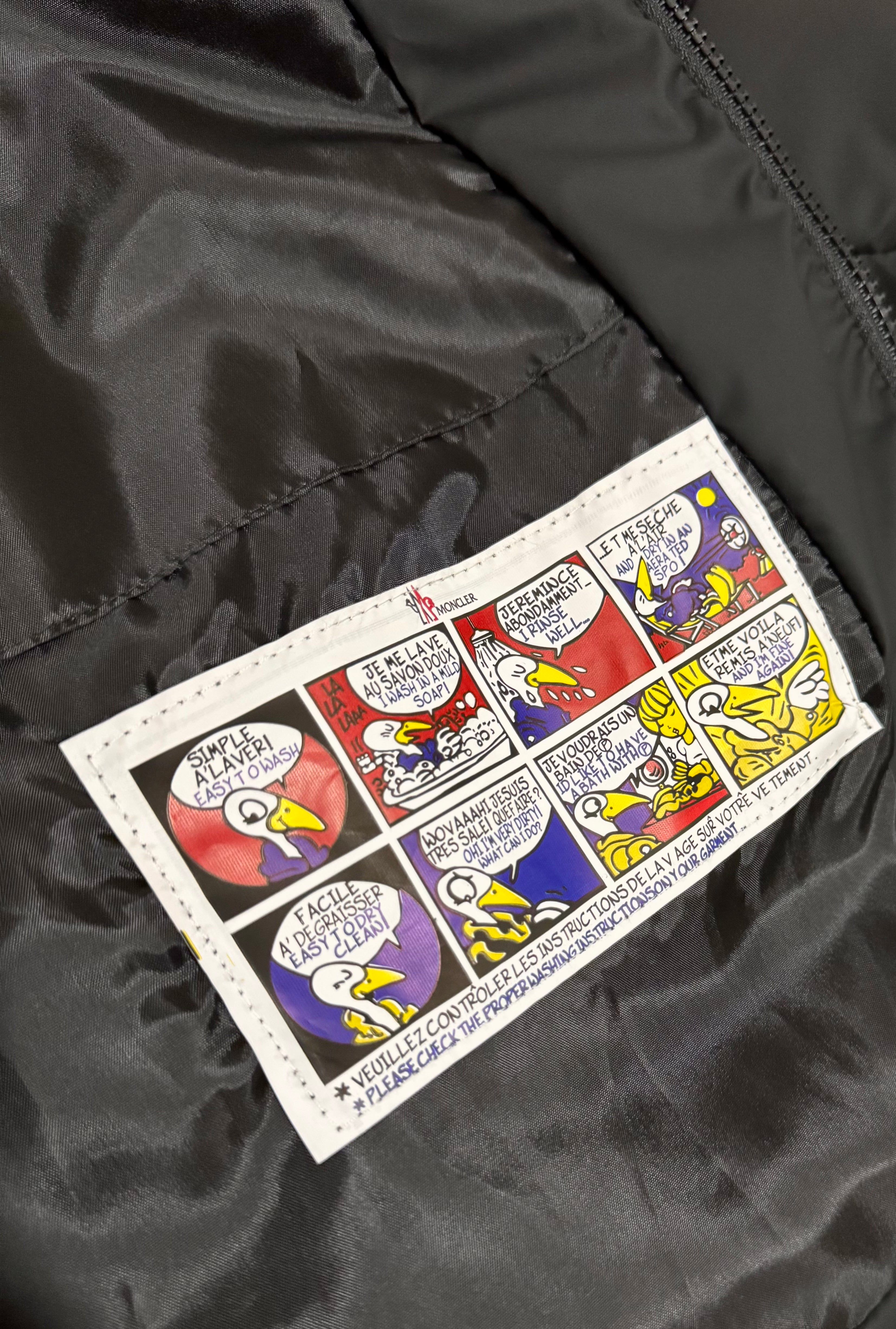 Moncler Μπουφάν με κρυφή κουκούλα  - 7001