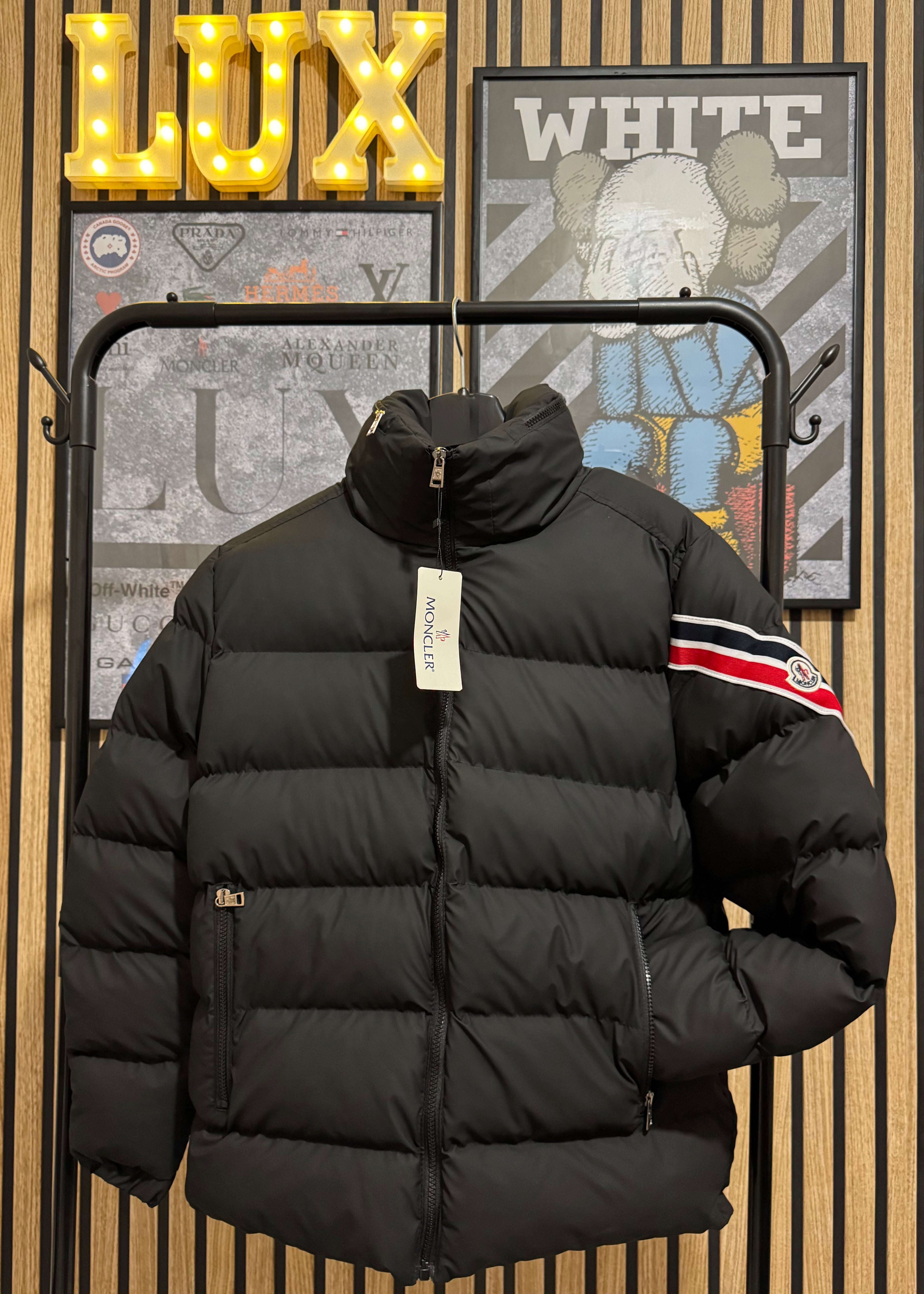 Moncler Μπουφάν με κρυφή κουκούλα  - 7001